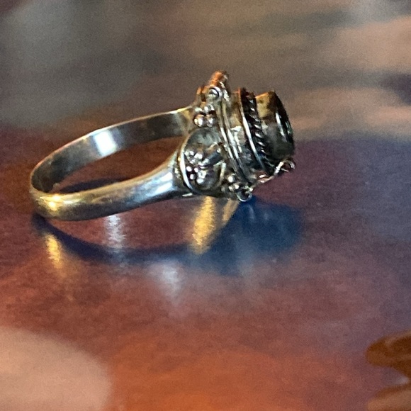 Dark green gem poison ring size 7.5 silver 925 - Picture 5 of 12